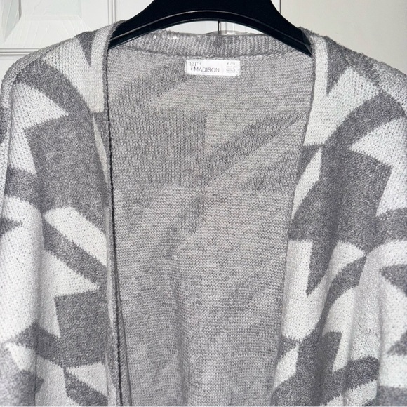 89th & Madison Sweaters - 89th & Madison Cardigan Women's XL Aztec Print Open Front Knit Chunky Sweater